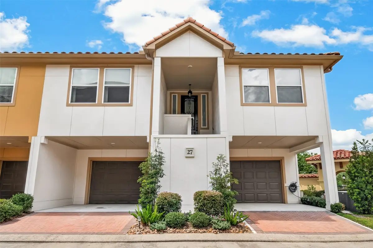 27 W Oaks Drive, Houston, TX 77058 - #1