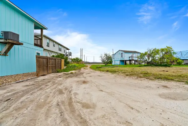 4030 Summit Drive, Corpus Christi, TX 78418