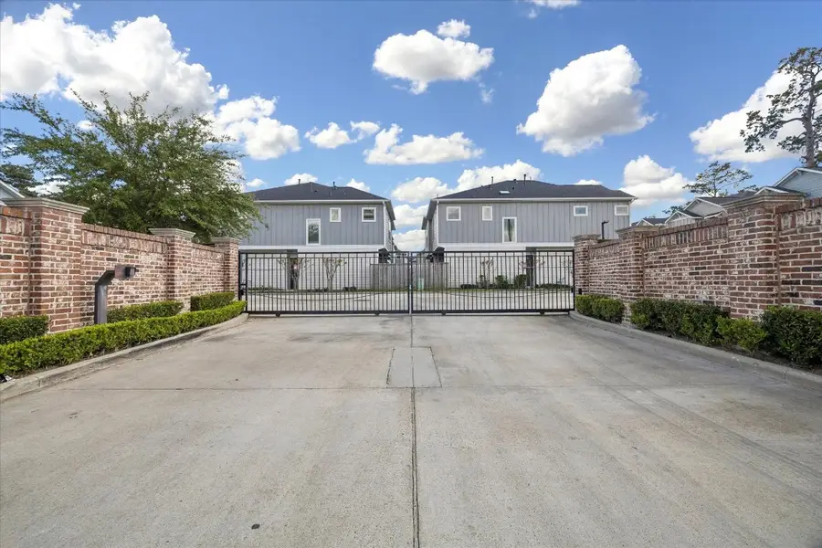815 Shallow Hollow Drive, Houston, TX 77018 - #3