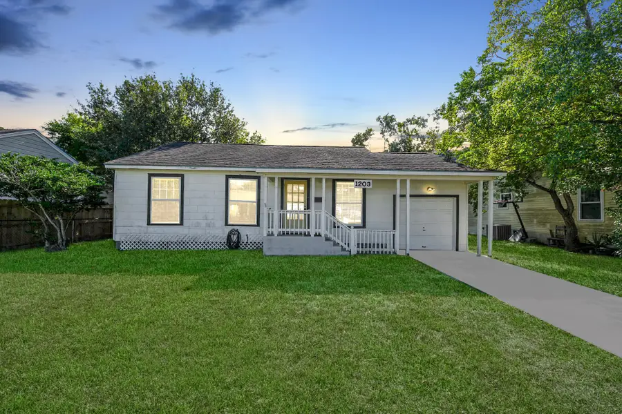 1203 17th Avenue N, Texas City, TX 77590 - Image #3