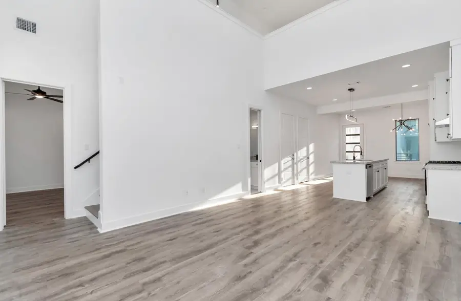 5609 Savyon Drive, Houston, TX 77091 - Image #2