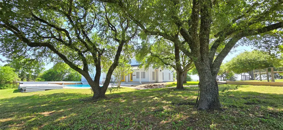 8660 Cedar Hill Road, Brenham, TX 77833 - Image #2