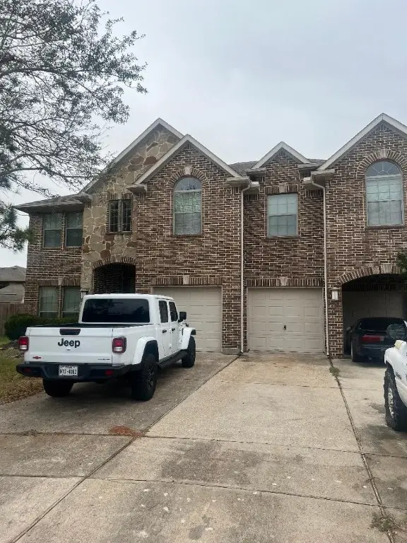 9403 Nickel Canyon Drive, Rosharon, TX 77583