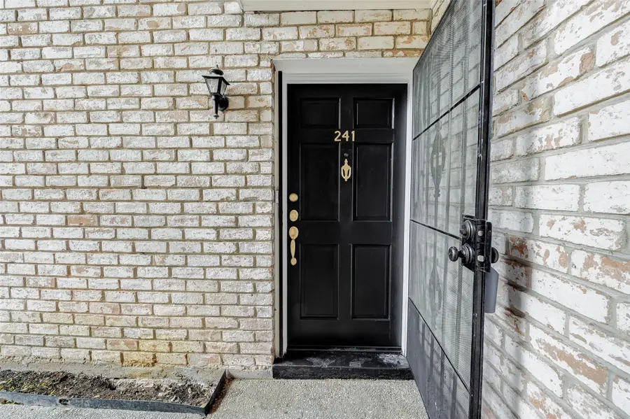 7900 Westheimer Road #241, Houston, TX 77063 - Image #3