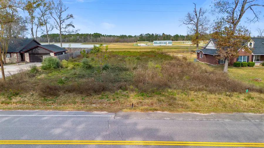 1012 Chateau Woods Parkway Drive, Conroe, TX 77385 - Image #3