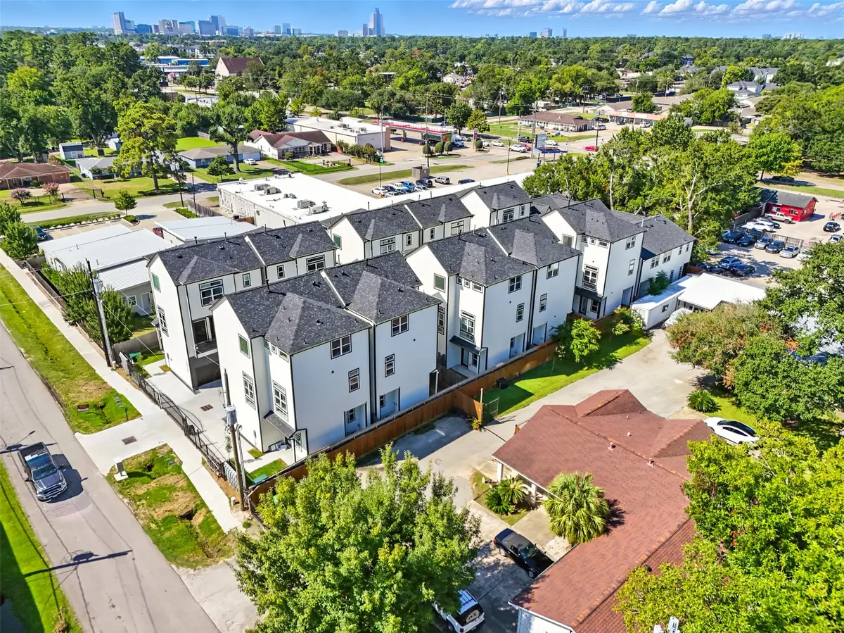 1913 Hoskins Drive #H, Houston, TX 77080 - Image #1