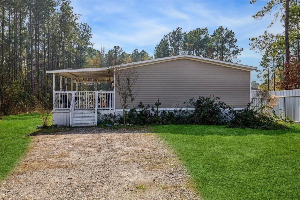 102 County Road 5001, Cleveland, TX 77327 - Image #1