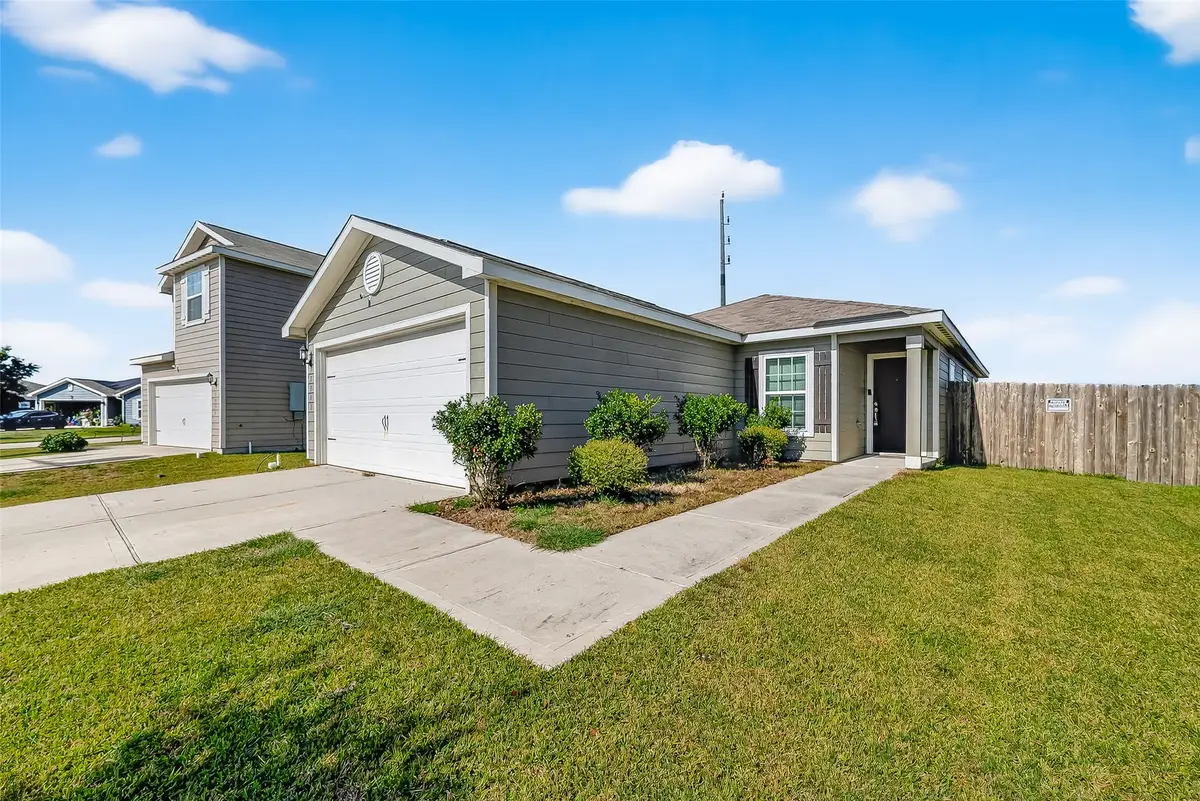 5943 Snapping Turtle Road, Baytown, TX 77523 - Image #1