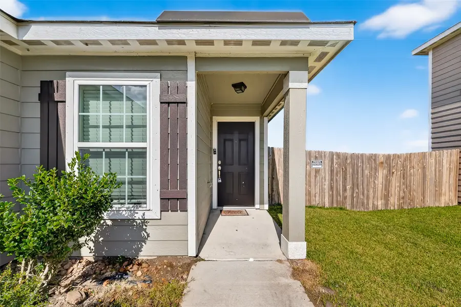 5943 Snapping Turtle Road, Baytown, TX 77523 - Image #2