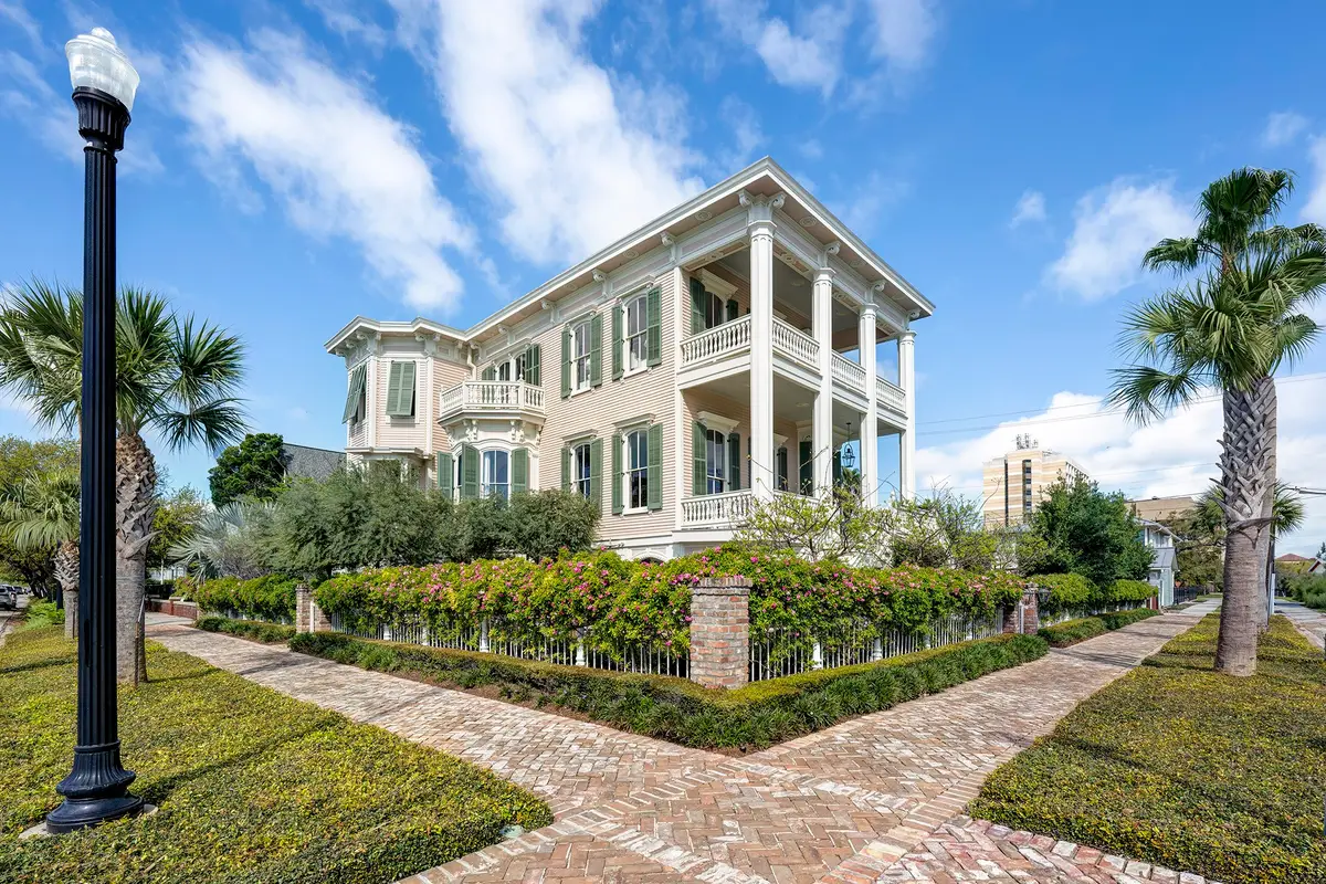 523 10th Street, Galveston, TX 77550 - #1