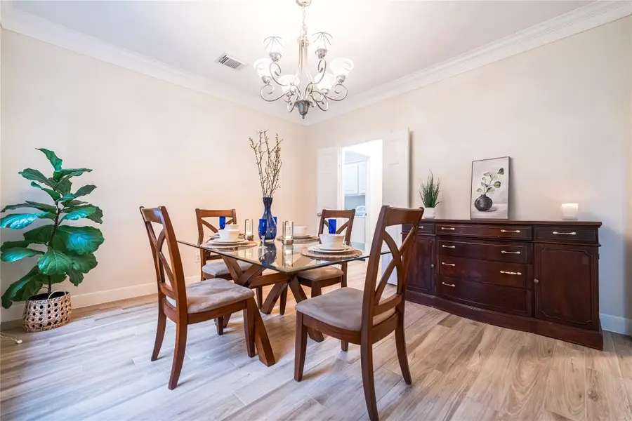 2 N Chantsong Circle, The Woodlands, TX 77382 - #3