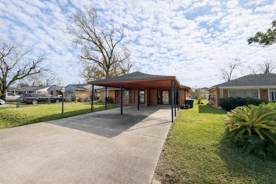 7406 Saint Louis Street, Houston, TX 77028 - #2