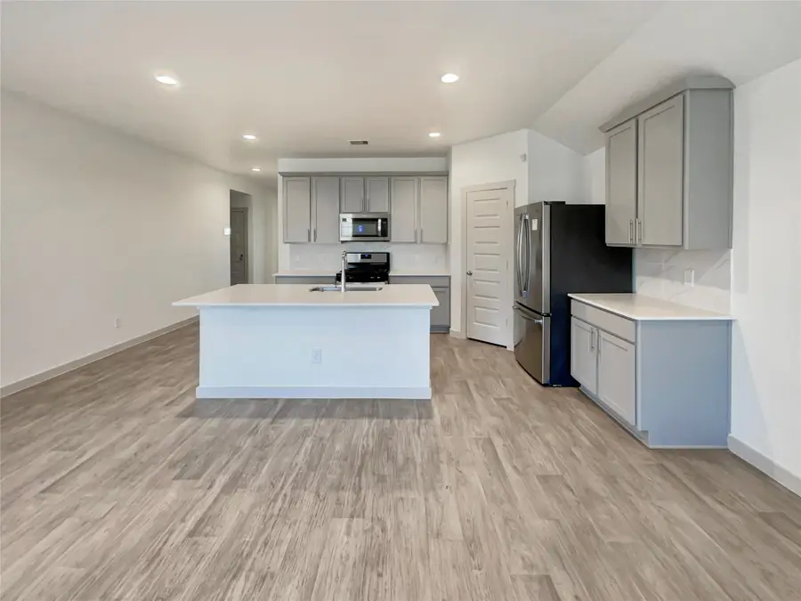 8107 Precious Passing Way, Rosharon, TX 77583 - Image #2