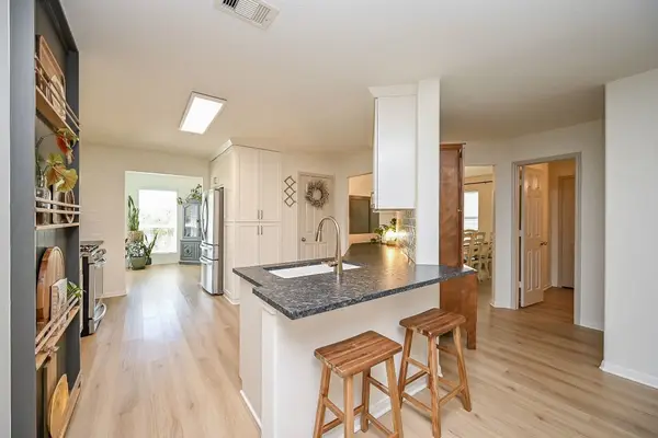 9889 Hyacinth Way, Conroe, TX 77385