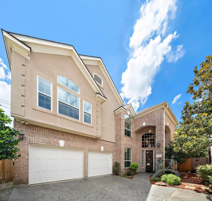 1310 Whispering Pines Drive, Houston, TX 77055 - Image #2