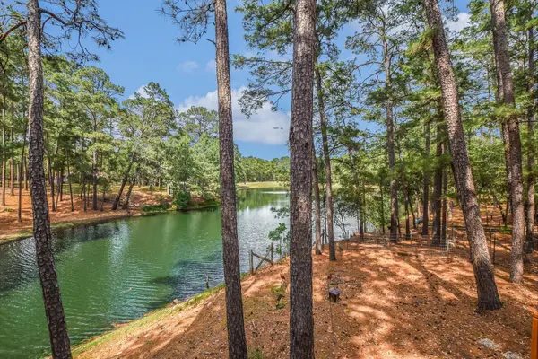 124 Broken Bow Road, La Grange, TX 78945
