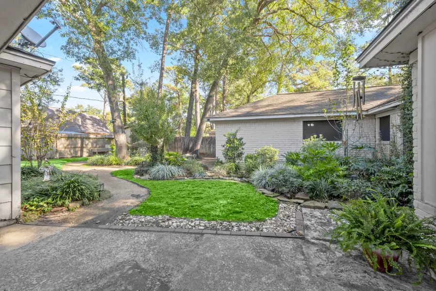 15506 Falling Creek Drive, Houston, TX 77068 - Image #2