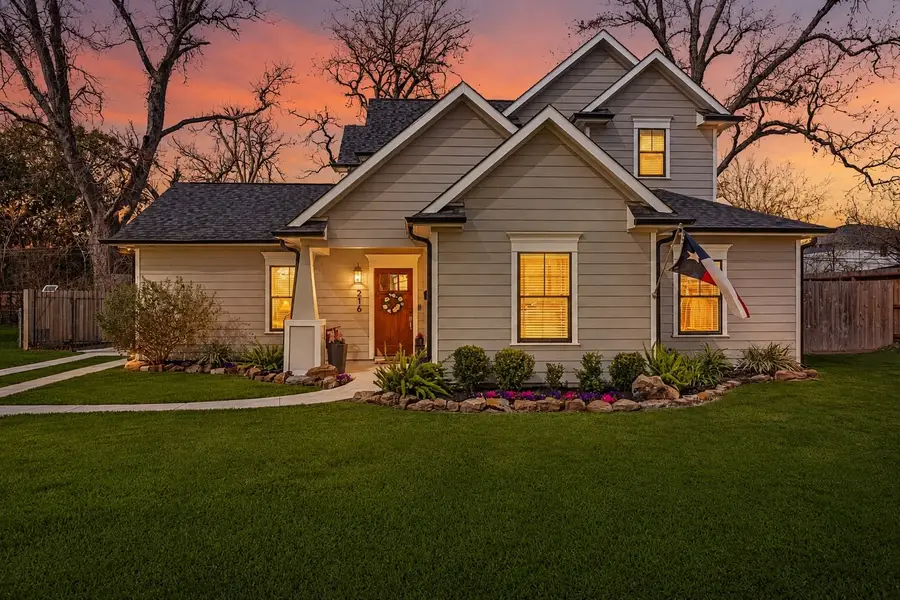 216 W 30th Street, Houston, TX 77018 - #2