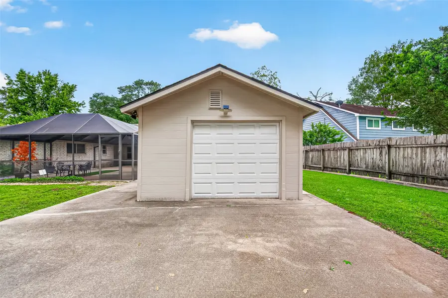 737 Holly Springs Drive, Conroe, TX 77302 - #2