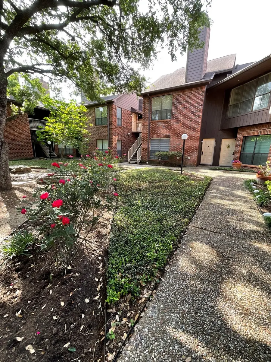3100 Walnut Bend Lane #113, Houston, TX 77042 - Image #2