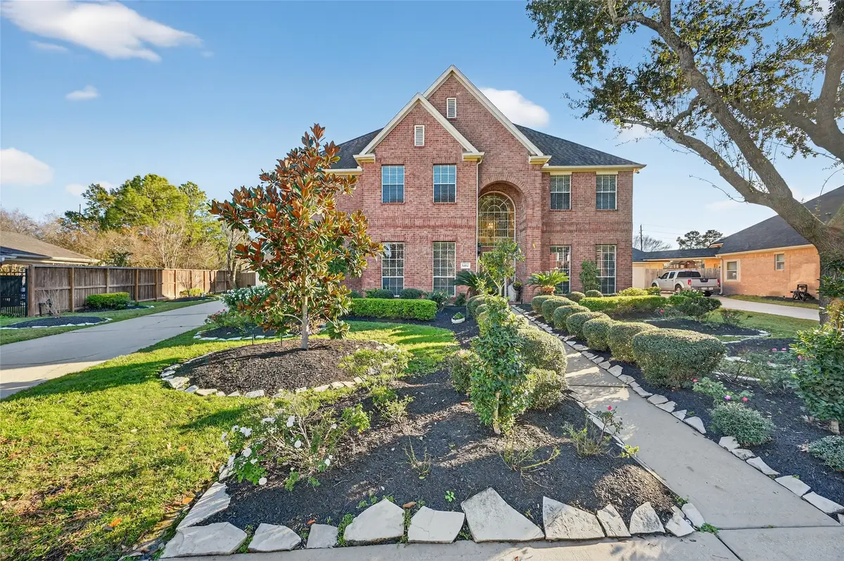8502 Beacon Bend Lane, Pearland, TX 77584 - Image #1