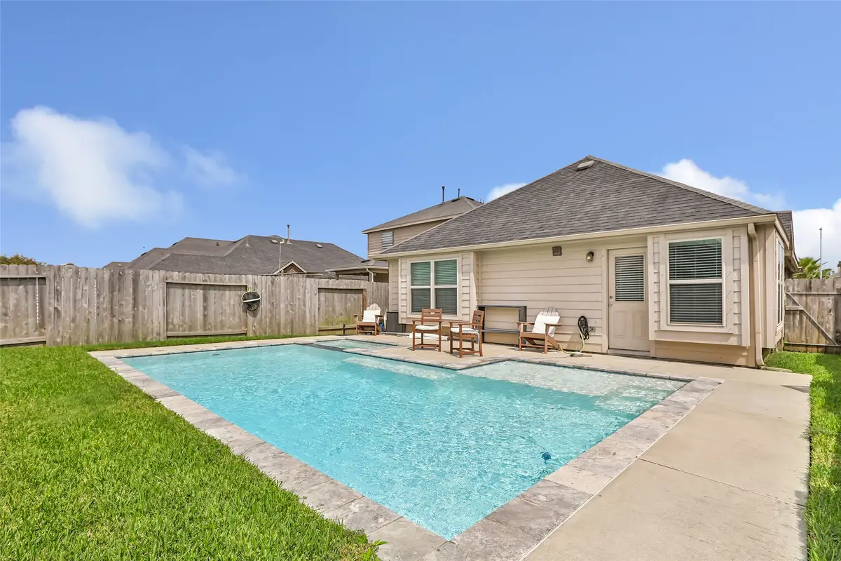 5206 Misty Lane, Bacliff, TX 77518 - Image #1