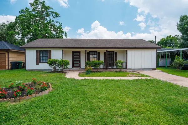5618 Southbrook Street, Houston, TX 77033
