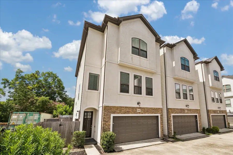 869 Wakefield Drive #B, Houston, TX 77018 - #2