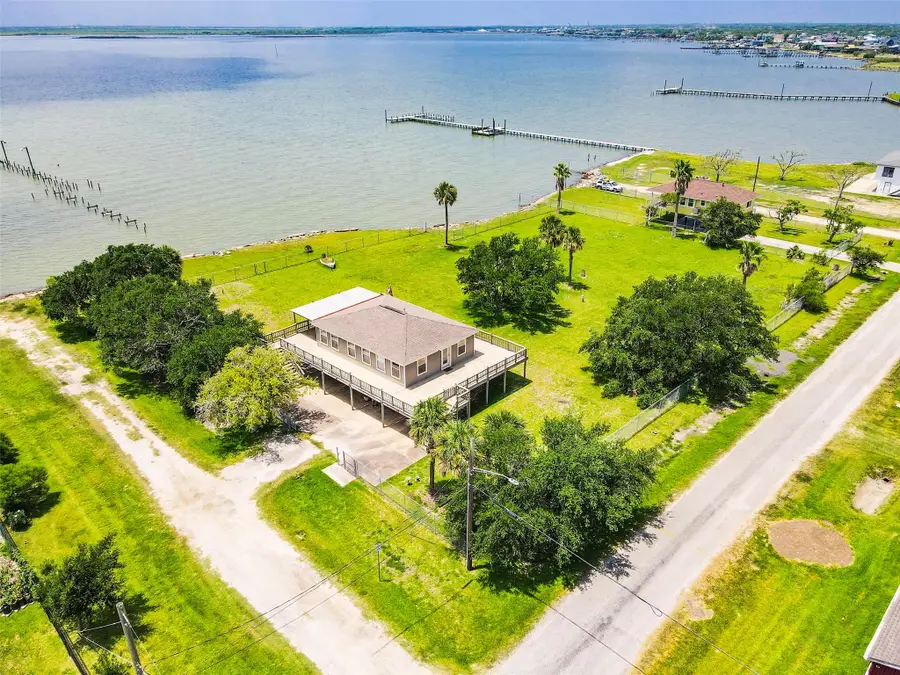 1102 15th Street, San Leon, TX 77539 - Image #2