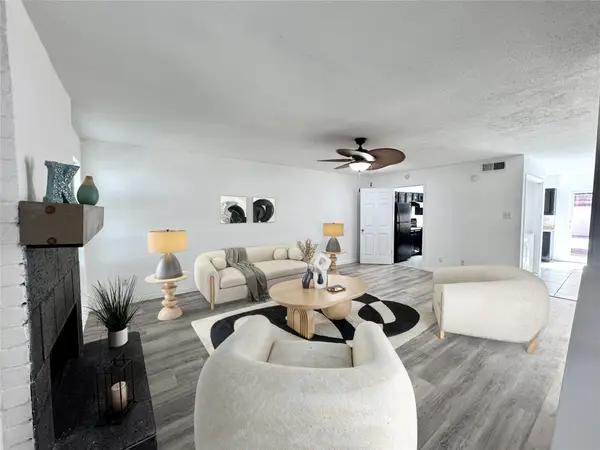 9901 Sharpcrest Street #M6, Houston, TX 77036