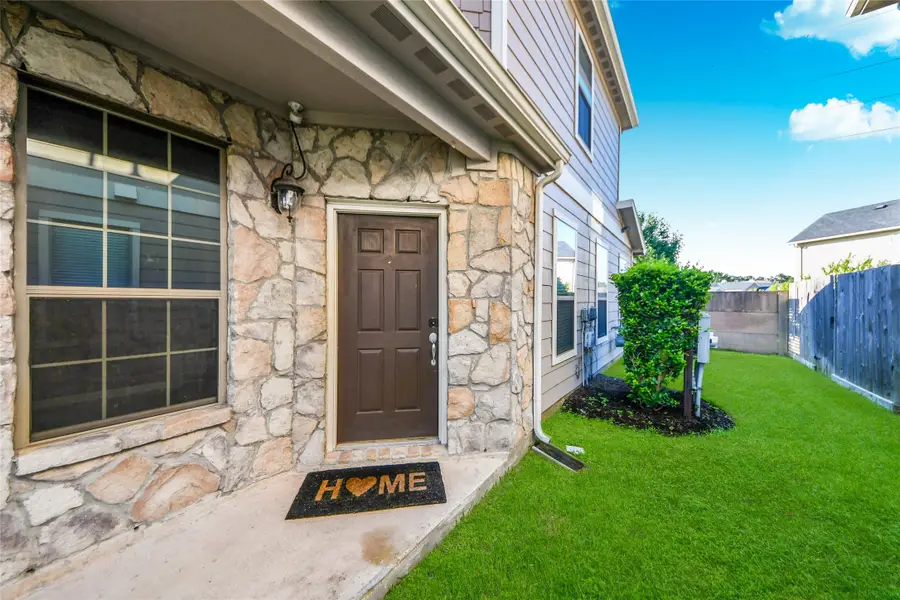 12209 Medina Lake Drive, Tomball, TX 77377 - Image #2