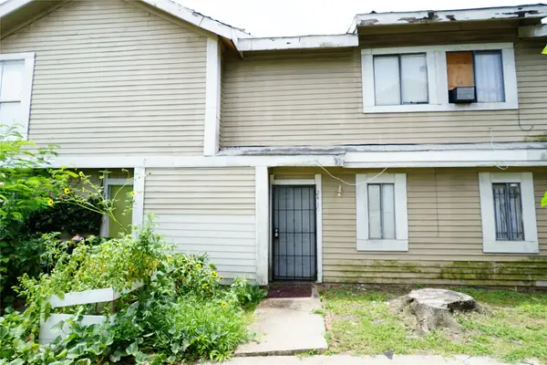 8405 Wilcrest Drive #2416, Houston, TX 77072