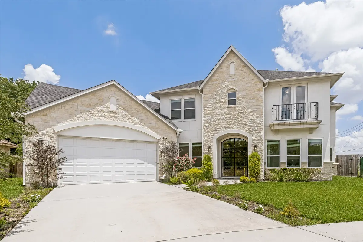 8002 N Circle Drive, Houston, TX 77071 - #1