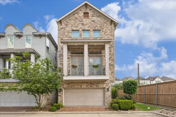 1702 Oak Leaf Pass Drive, Houston, TX 77055