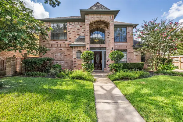 11727 Pecan Creek Drive, Houston, TX 77043