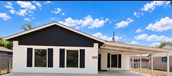 220 Austin St, Angleton, TX 77515