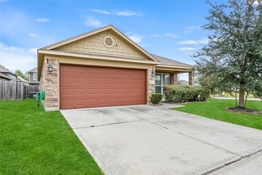 15202 Pecan Landing Drive, Houston, TX 77090 - Image #2