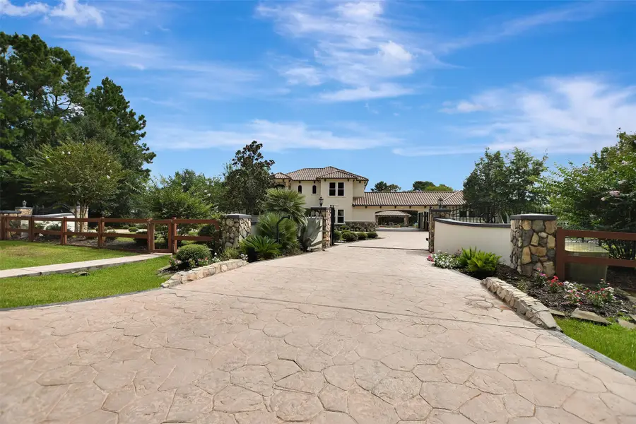 20 Lakefield Boulevard, Magnolia, TX 77355 - #2