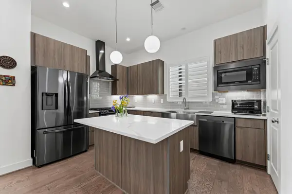 5827 Dolores Street, Houston, TX 77057