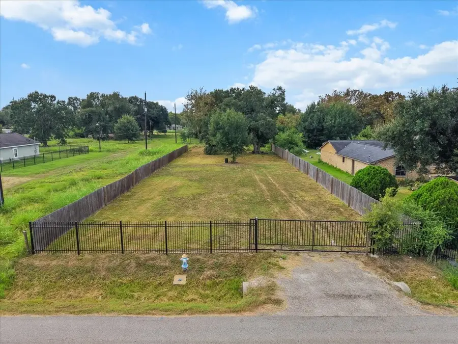 542 N Pine Street, Arcola, TX 77583 - #3