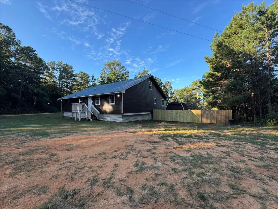 275 Buffalo Run E, Livingston, TX 77351 - Image #2