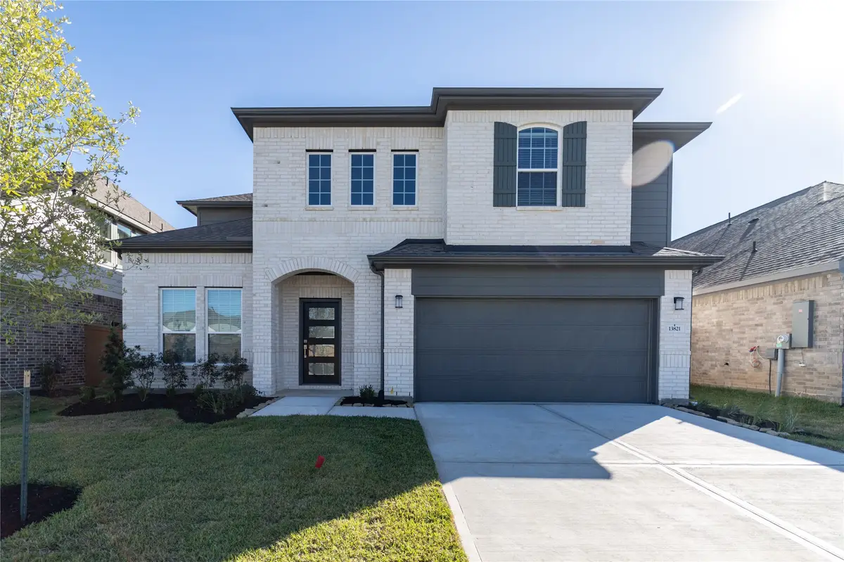 13821 Sabine Lake Drive, Texas City, TX 77568 - Image #1