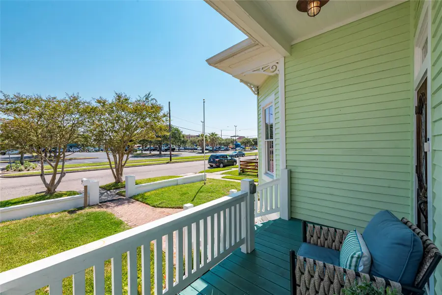 3802 Avenue Q Avenue, Galveston, TX 77550 - Image #3