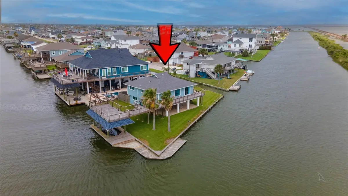 354 Ling Street, Bayou Vista, TX 77563 - Image #1