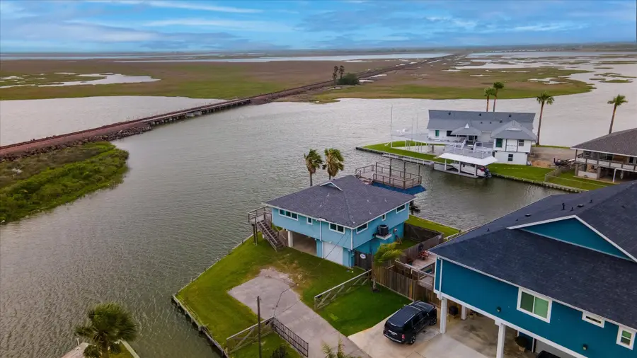 354 Ling Street, Bayou Vista, TX 77563 - Image #3