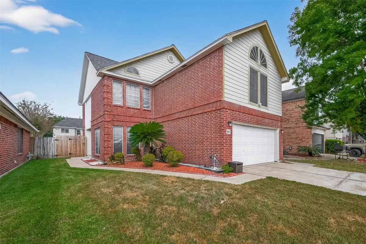 917 Hartman Drive, Baytown, TX 77521 - Image #1