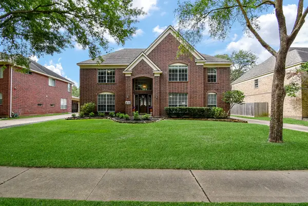 426 Oyster Creek Village Drive, Missouri City, TX 77459