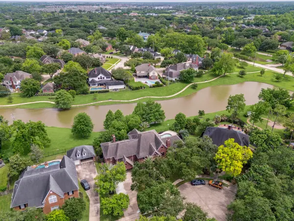 14 Tredington Street, Sugar Land, TX 77479