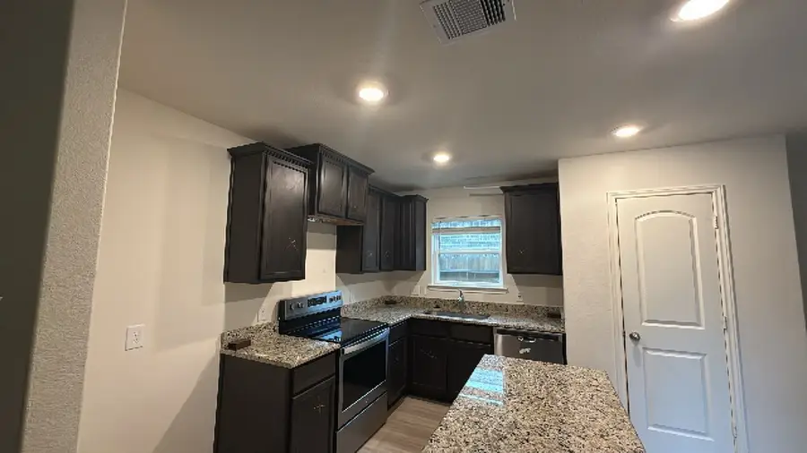 10781 Castle Rock Drive, Cleveland, TX 77328 - Image #3