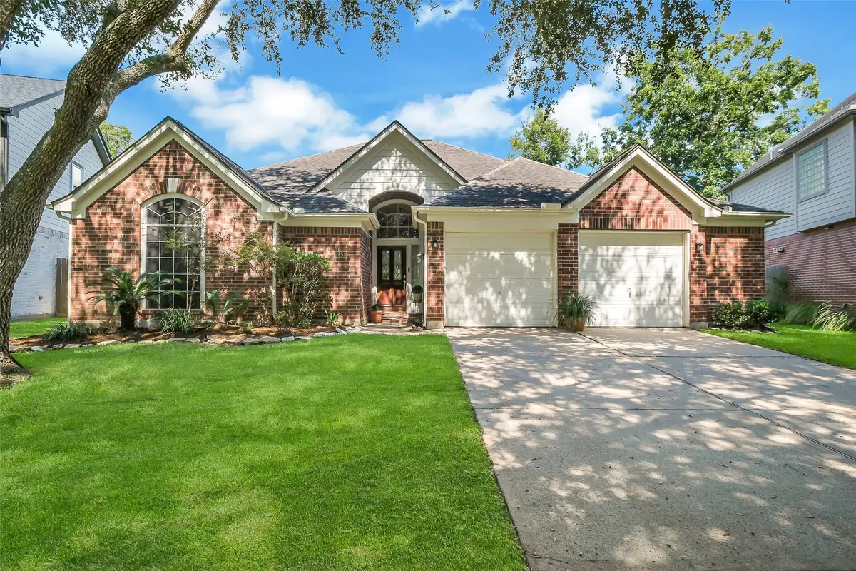 2858 Five Oaks Drive, Missouri City, TX 77459 - Image #1